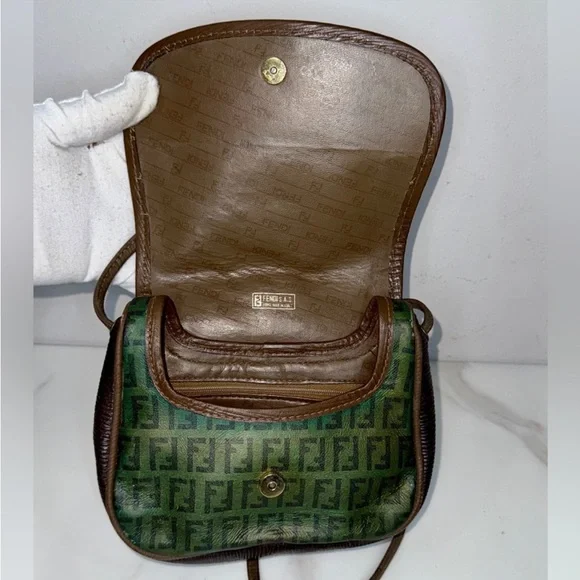 FENDI & LOEWE Bundle @alzysbin Trade - Picture 7 of 16